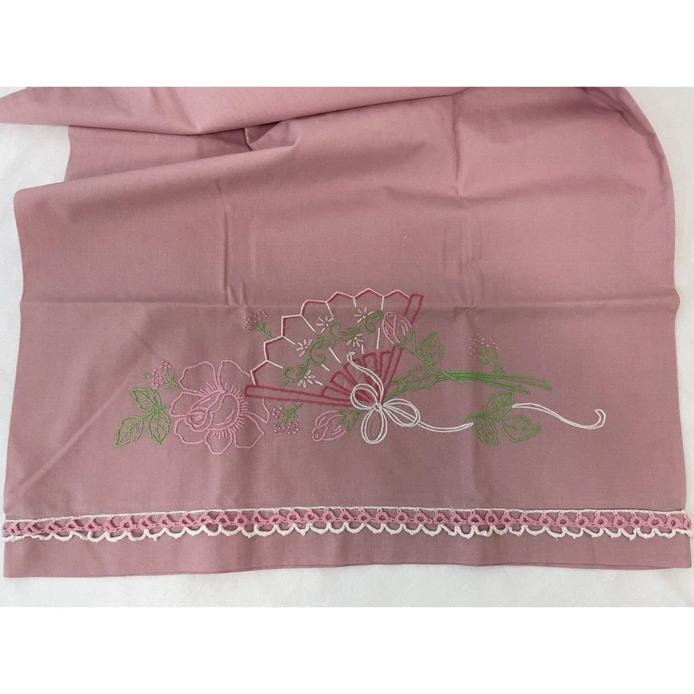 Set Of 2‎ Hand Embroidered Flower Fan Pink Pillowcases Hand Tatted Edging